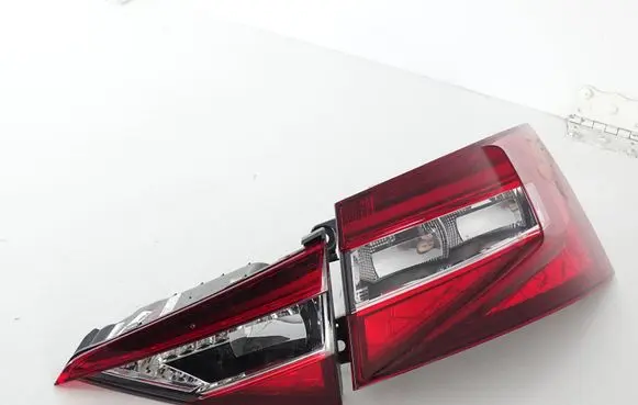 Skoda Superb B8 (3V) Rear/tail lights 3V5945208 3V5945308D