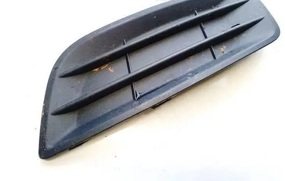 Volvo V50 Front bumper lower grill 30779102