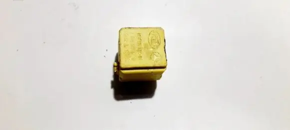 Mercedes-Benz C W203 Other relay a0025421419 4rd007794-00