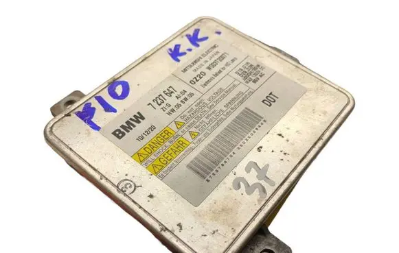 BMW 5 F10 F11 Headlight ballast module Xenon 7237647 W003T20071
