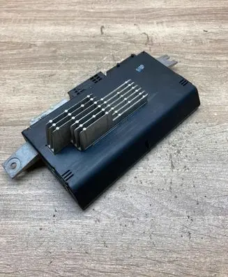 BMW 5 E39 Light module LCM 8372117 109110