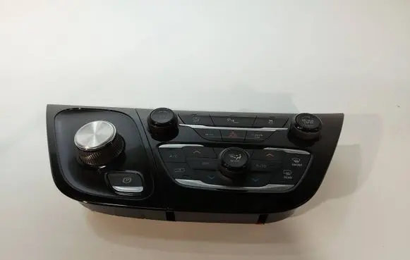 Chrysler Pacifica Climate control unit D6EV471X8AB T236720064 P6EV471X8AB