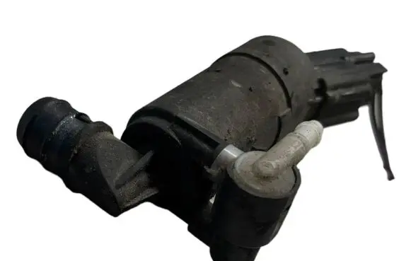 Ford Focus Windscreen/windshield washer pump bv6117k624