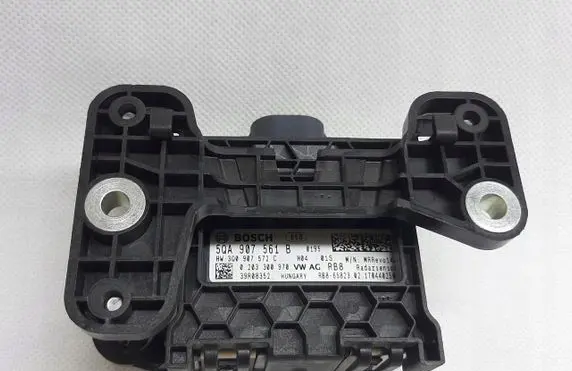 Volkswagen Touran III Distronic sensor radar 5QA907561B