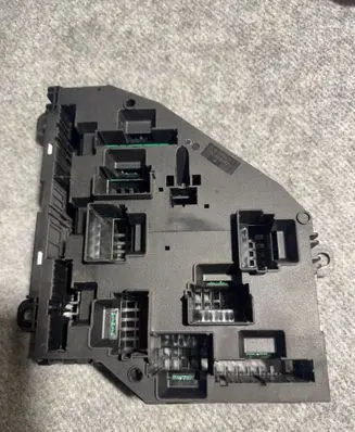 BMW 5 F10 F11 Fuse module 1670499 9264923 417033452