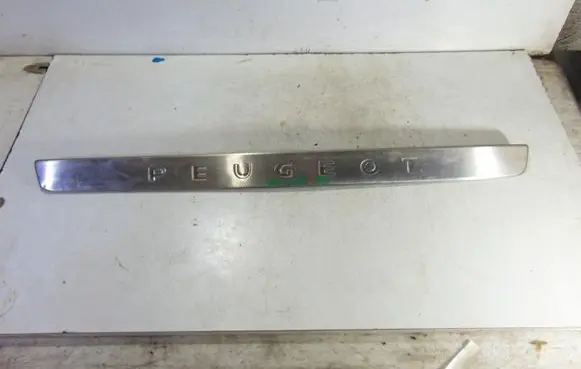 Peugeot 407 Front sill trim cover