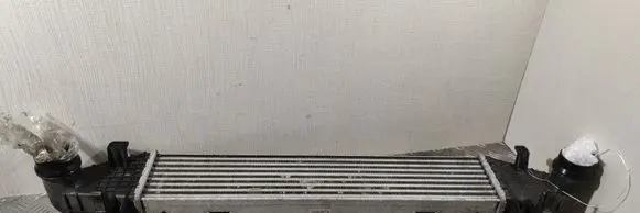 Mercedes-Benz E W212 Intercooler radiator A2045000000