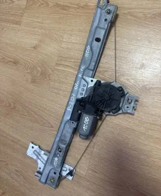 Peugeot 207 Front door window regulator with motor ARM119856 401786A8 440787E