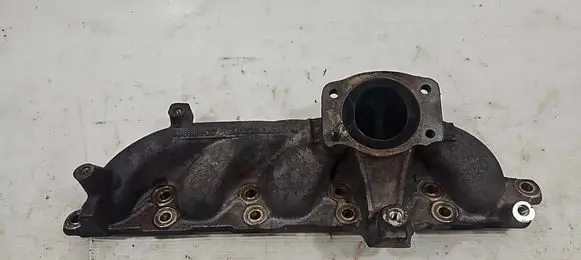 Volvo XC90 Exhaust manifold 30637921