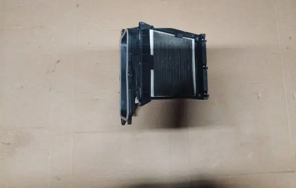 Mercedes-Benz GLE W167 Cabin air micro filter frame (part) A1678311700 A1678302800