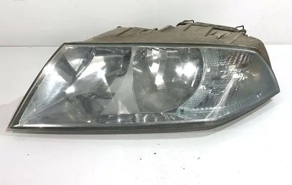 Skoda Octavia Mk2 (1Z) Headlight/headlamp