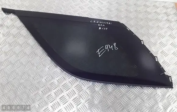Land Rover Discovery 5 Rear side window E443r000073