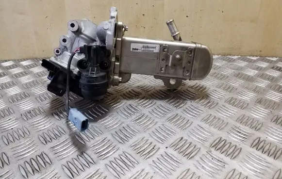 Ford Kuga I EGR valve cooler MM111BL V29004027 X52005