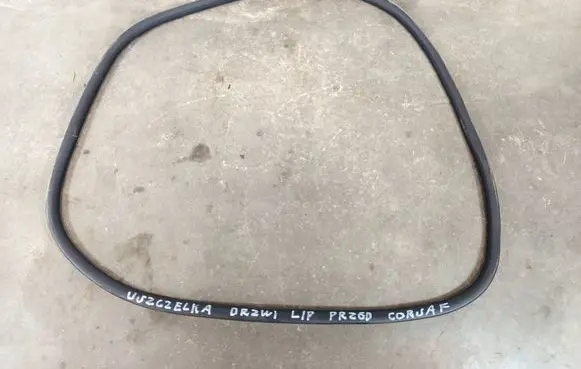 Front door rubber seal