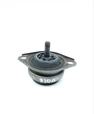 Engine mount bracket
