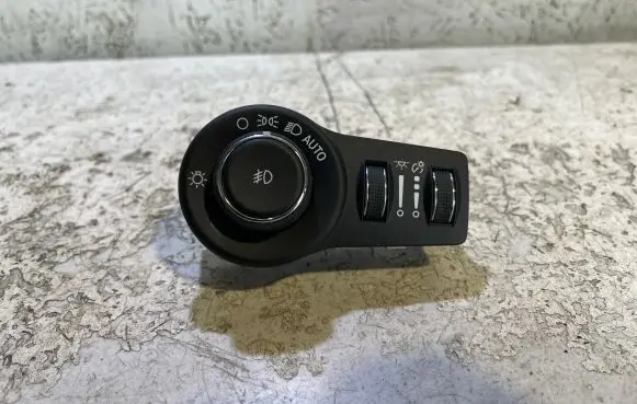 Jeep Cherokee Light switch P65154356AD7 120031225 12624