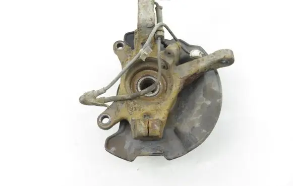 Suzuki Swift I Front wheel hub spindle knuckle 