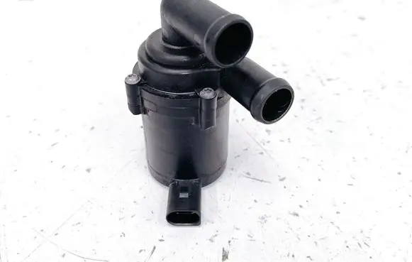 Audi Q7 4L Electric auxiliary coolant/water pump 7L0965561K