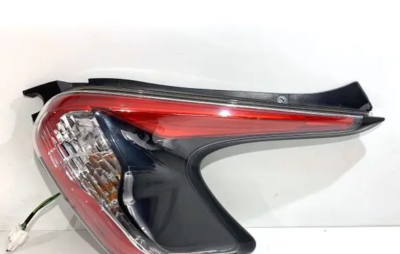 Nissan Juke I F15 Rear/tail lights 26550BV80A
