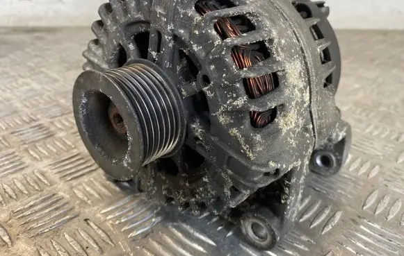 BMW X5 E70 Generator/alternator 7807187 FG23S011 2543517C