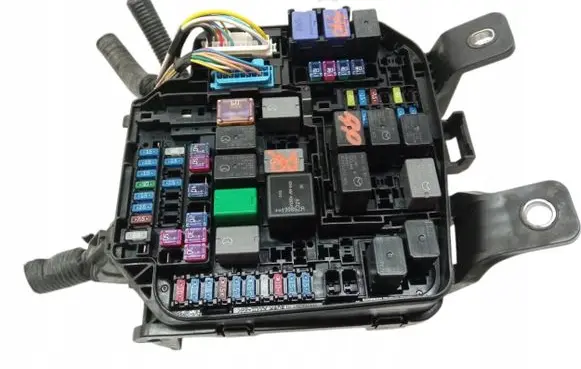 Mazda 3 Fuse box set BCKB66765