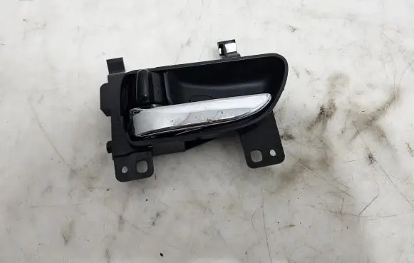 Subaru Outback Front door interior handle