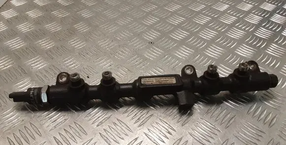 Ford Mondeo Mk III Fuel main line pipe 2S7Q90280AC 9307Z502B