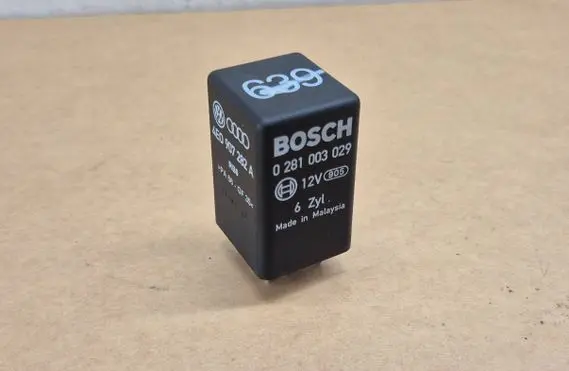 Audi A6 S6 C6 4F Glow plug pre-heat relay 4E0907282A