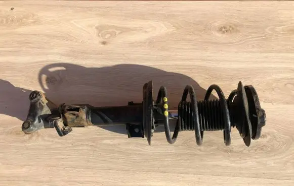 Mercedes-Benz C W204 Front shock absorber with coil spring A2043200613 2043200613