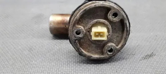 Opel Omega B1 Oil pressure sensor 90213469