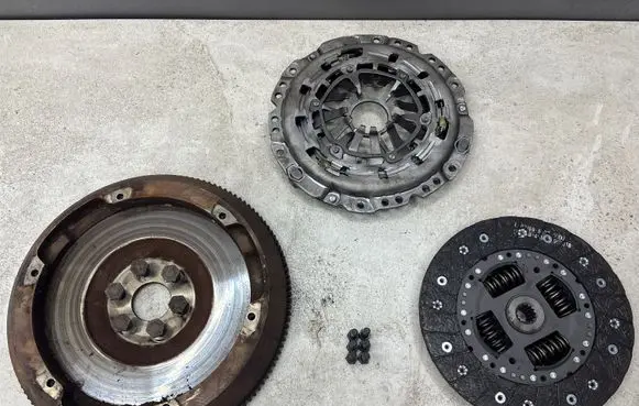 Opel Astra H Clutch set kit 121006410