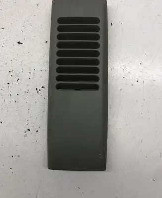 Rear air vent grill