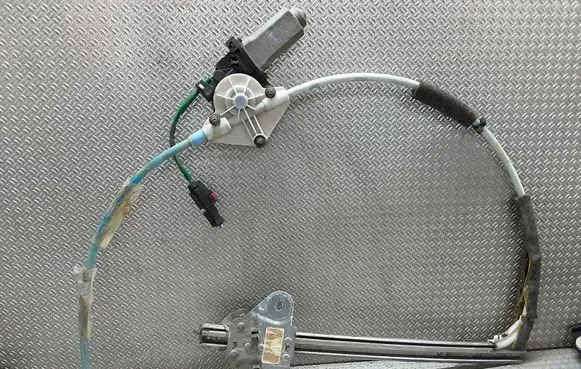 Jeep Grand Cherokee Front door window regulator with motor