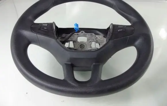 Peugeot 208 Steering wheel