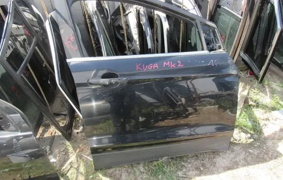 Ford Kuga II Front door