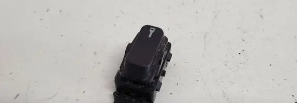 Saab 9-5 Central locking switch button 4617593 W626K