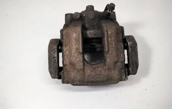 BMW X3 E83 Rear brake caliper 1222