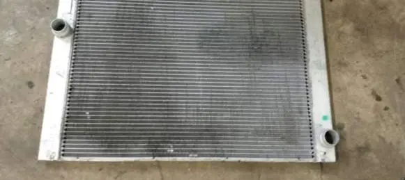 BMW 6 E63 E64 Coolant radiator 17117519210