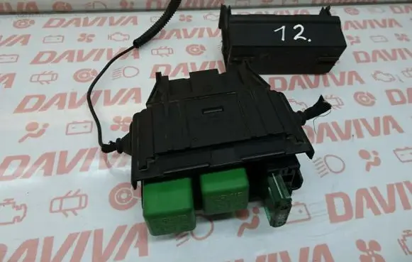 Opel Astra G Fuse box set 90568225 HKT0849420