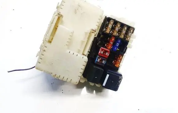 Ford Mondeo MK IV Fuse box set bs7t14k131aa bs7t-14k131-aa