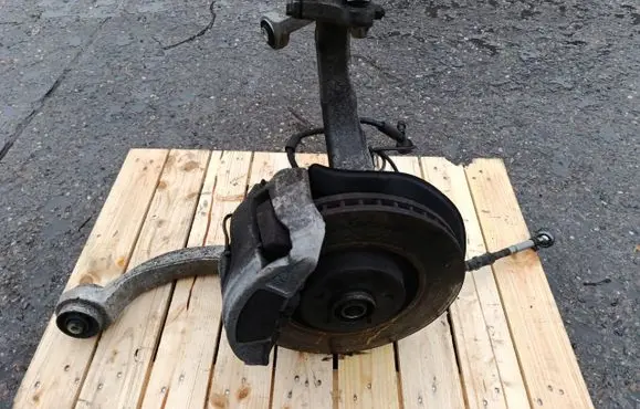 Audi A8 S8 D4 4H Front wheel hub spindle knuckle