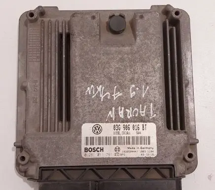 Volkswagen Touran I Engine control unit/module 03G906016BT 1039S04447 0281011761