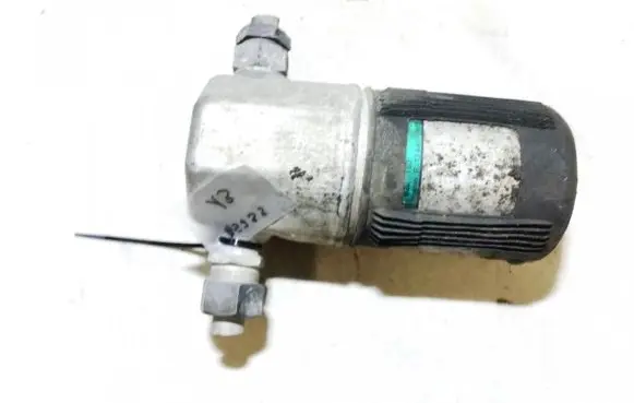 Volkswagen PASSAT B5 Air conditioning (A/C) air dryer 4b0820193