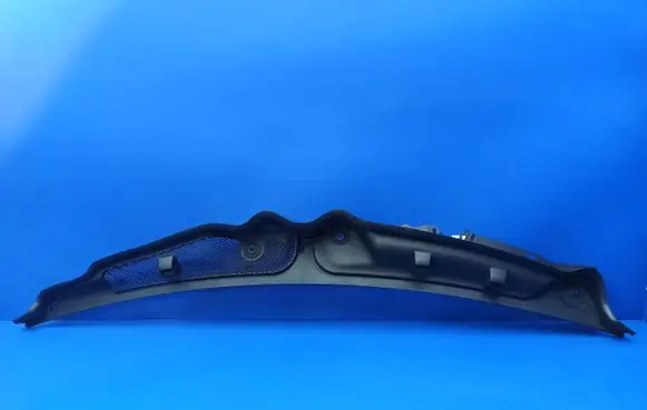 Mercedes-Benz C W204 Wiper trim A2048301813