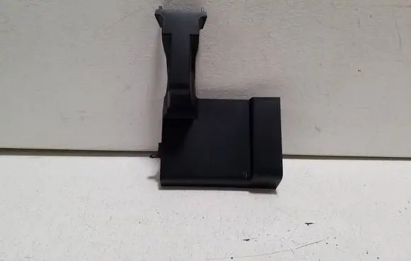 Audi Q7 4M Rear seat rail trim cover 4M0883690C