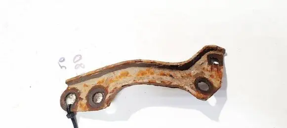 Subaru Legacy Bracket in trunk/boot 