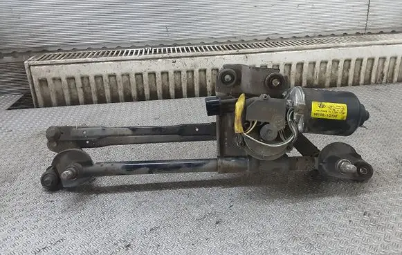 Hyundai Getz Front wiper linkage and motor 981001C100