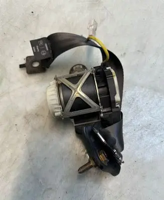 Renault Clio III Rear seatbelt 34006766 552576