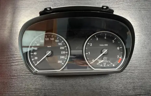 BMW 1 E81 E87 Speedometer (instrument cluster) 9187040 1024935