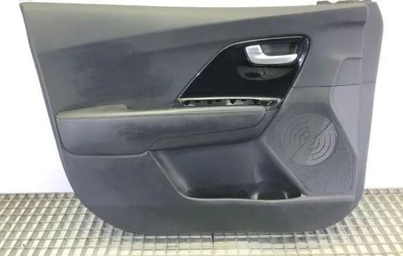 KIA Niro Front door card panel trim